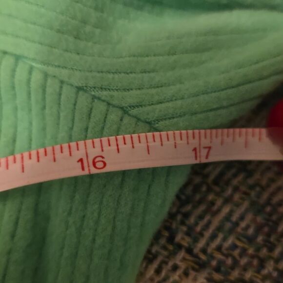 New Ingrid + Isabel Women's Size M Green‎ Empire Waist Long Sleeve Top - Picture 7 of 9